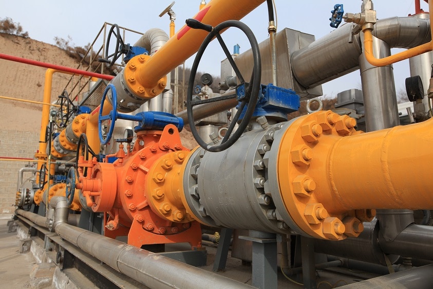 Oil-pipeline-valve
